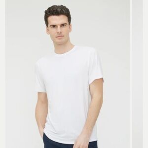 NWT Kit and Ace Crewneck Tee